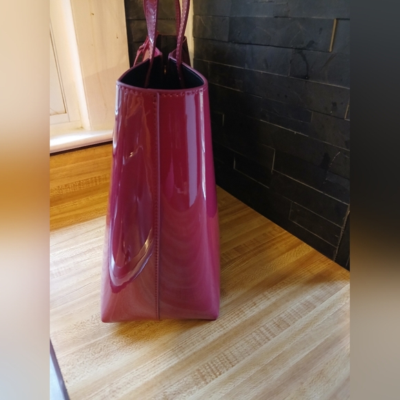 Kurt Geiger Pinkish Red Tote Bag with Pouch and wallet - Picture 8 of 10